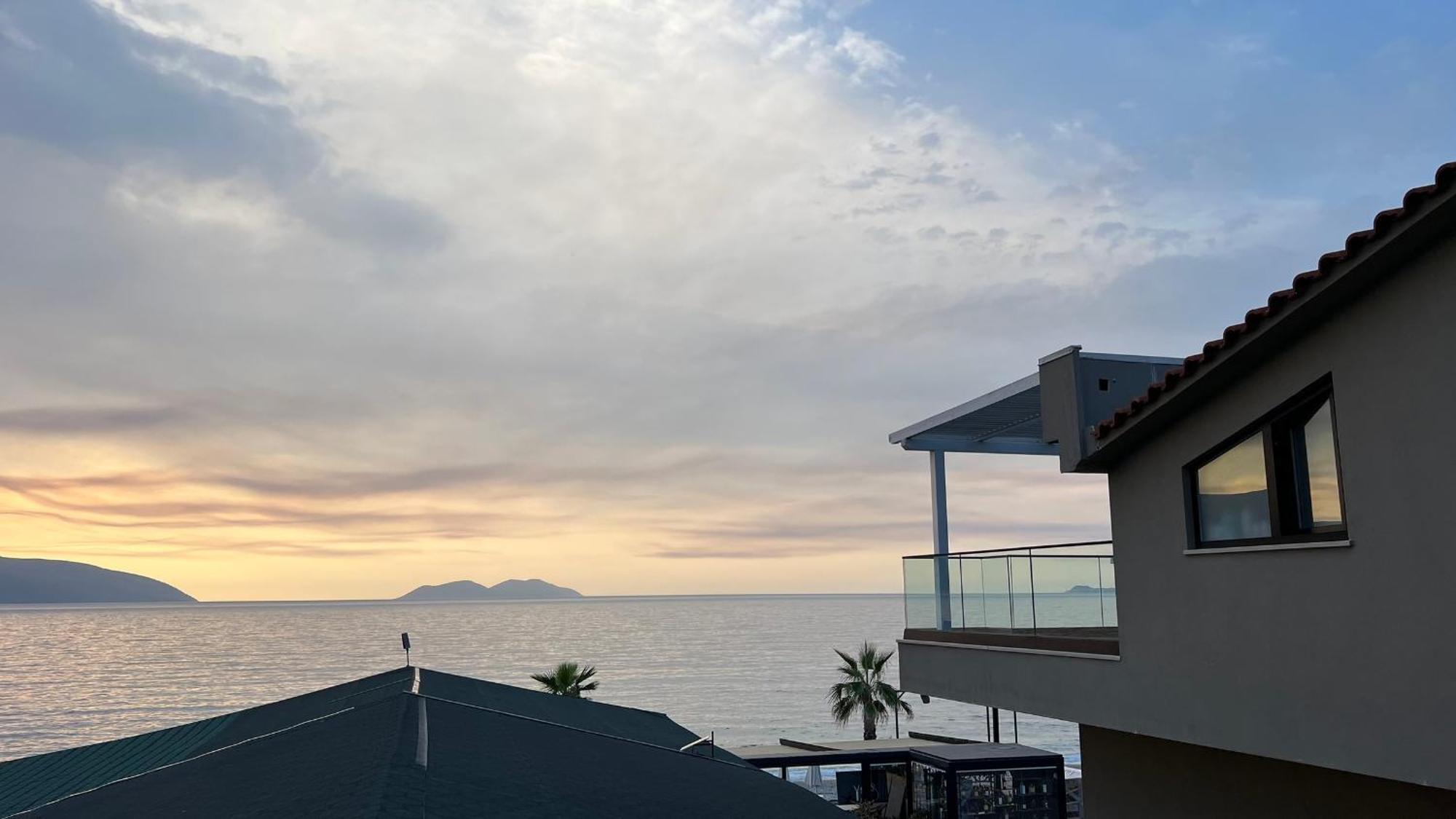 Villa Tramonto Vlore Radhime Exterior photo